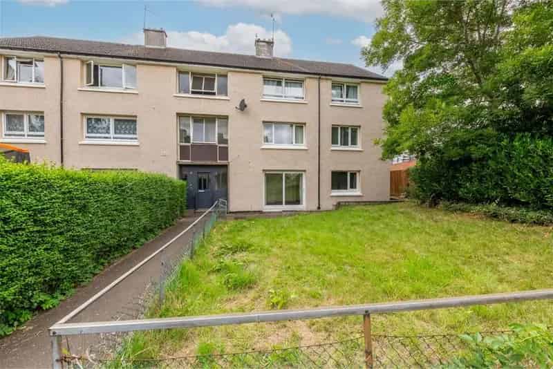 2 Bed Flat Ground Basement 1 Reception Room Edinburgh