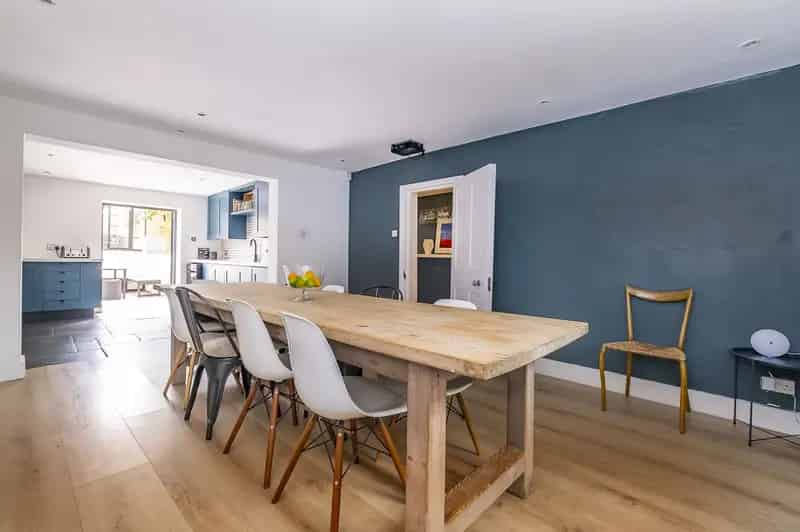 4 bedroom terraced house for sale