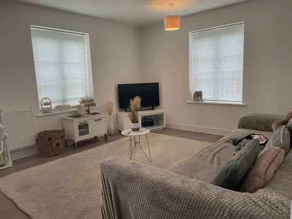 Flat For Rent in Canterbury, England