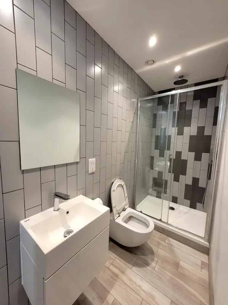 2 Bedroom 2 Bathroom Furnished Apartment Available Mid July