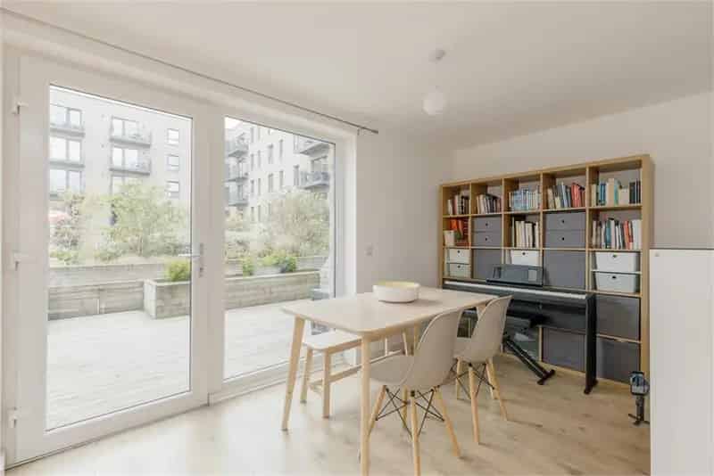 3 Bed Flat Duplex with 1 Reception Room near Leith Links