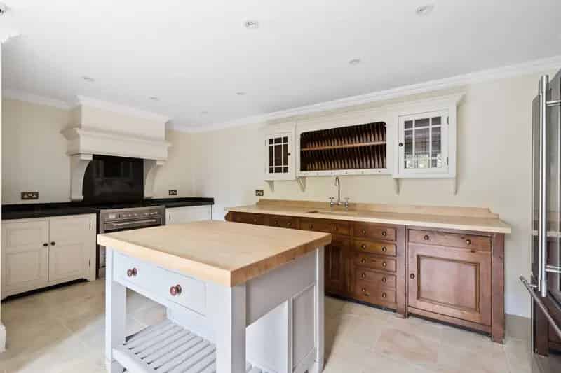 4 Bedroom Grade II Listed House for Rent East Molesey Bushy Park
