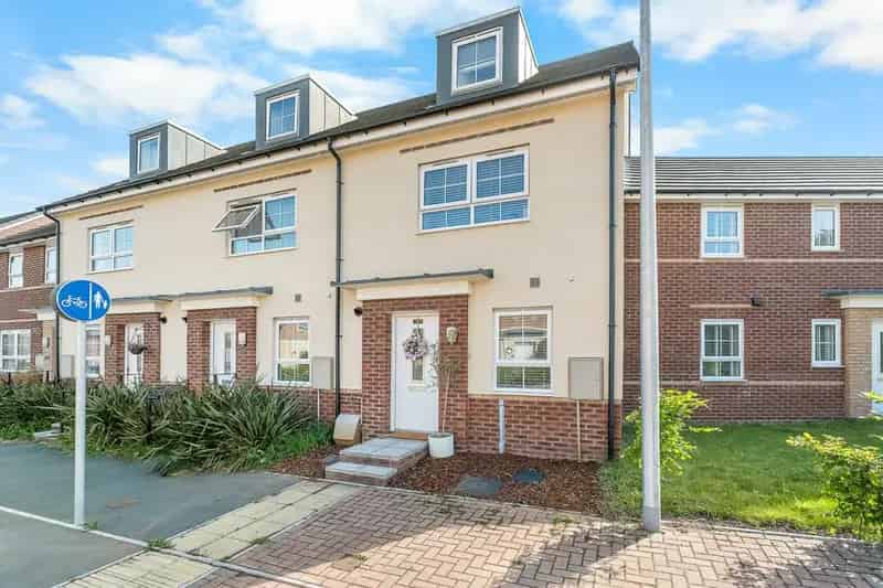 4 Bedroom Terraced House for Sale