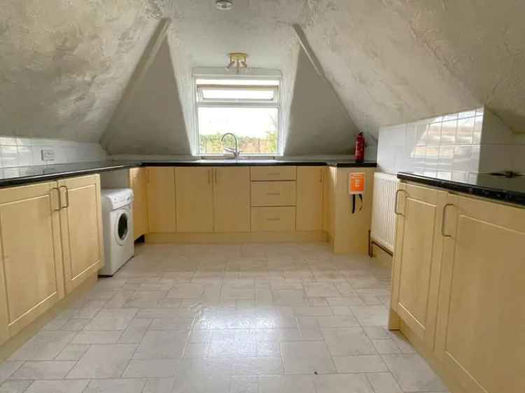 2 Bedroom Flat for Sale Folkestone CT20