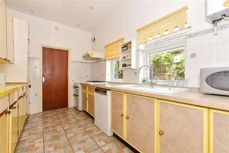 4 Bed Town House for Sale