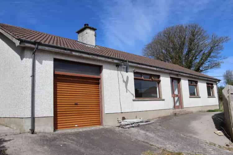 Four Bedroom Detached Bungalow Renovation Project Near Town Centre and Seafront