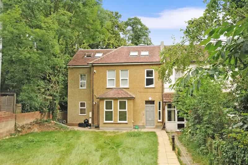 Flat For Rent , London, England