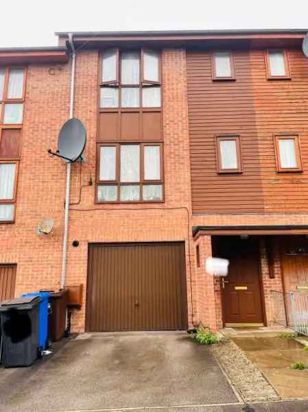 2 Bed House Swap - Large Garage, Garden, Wheelchair Access