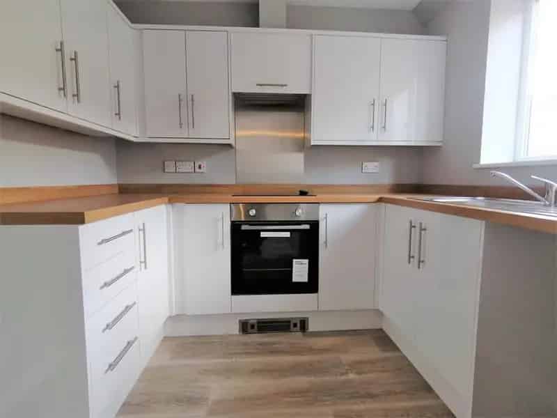 1 Bedroom Flat To Let Hoyland