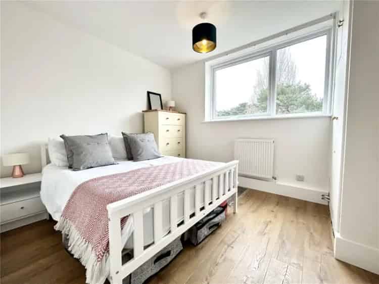 2 Bedroom Apartment for Sale in Bournemouth