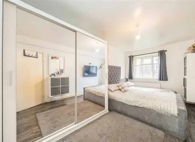 Spacious 3 Double Bedroom Apartment Near Royal London Hospital