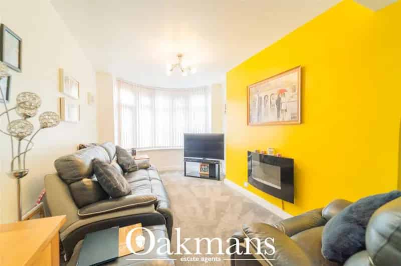3 Bedroom Semi Detached House for Sale in Birmingham