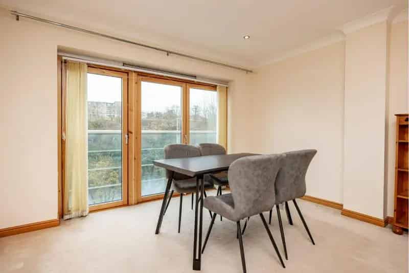 2 Bed Furnished Apartment with River Dee Views