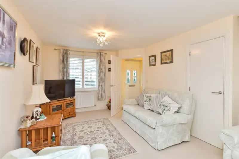 3 Bedroom Terraced House for Sale Near Centenary Park