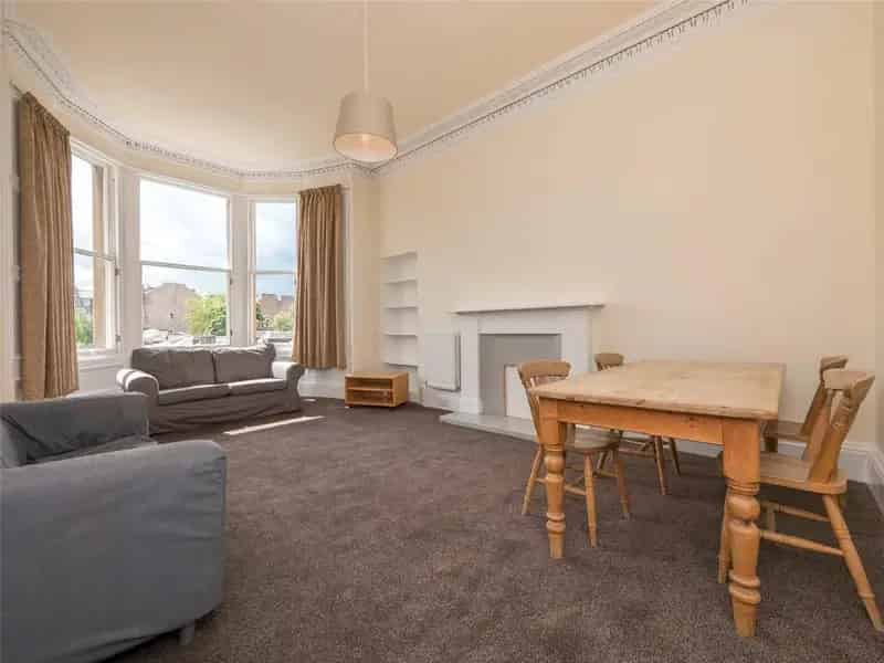6 Bedroom Flat to Rent