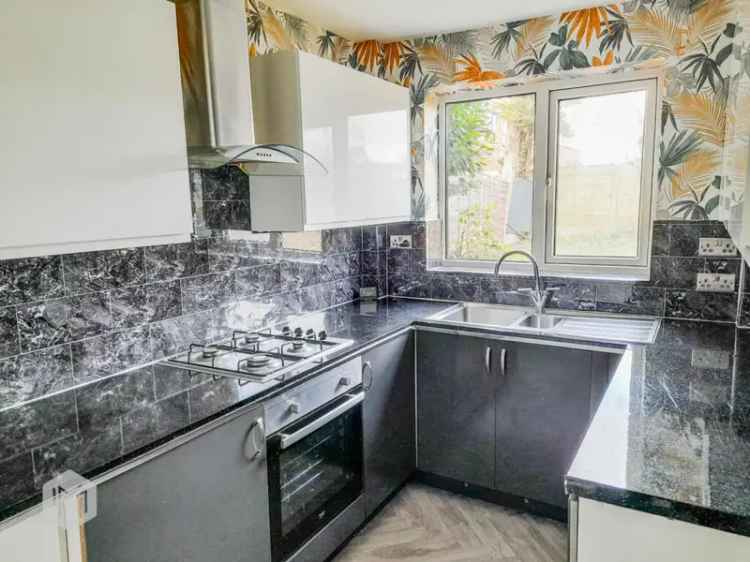 3 Bedroom Semi-Detached House For Sale No Onward Chain