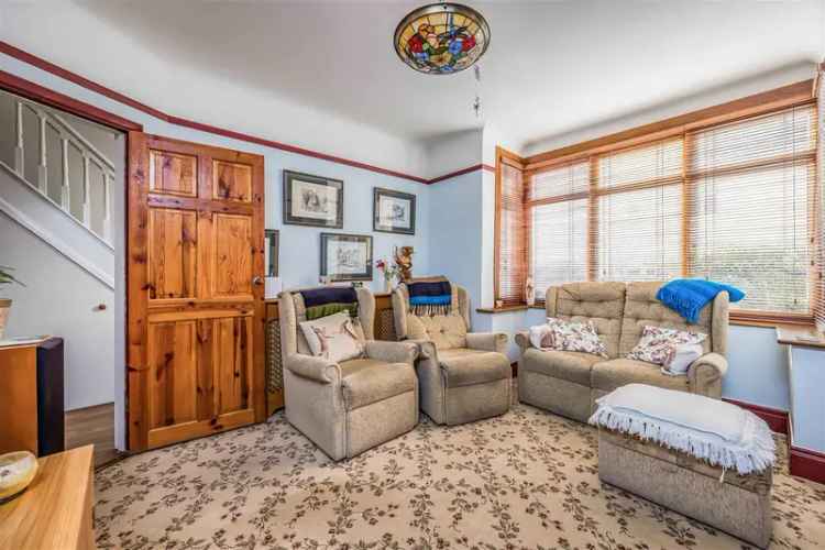 3 Bedroom Terraced House to Rent Garage Popular Location