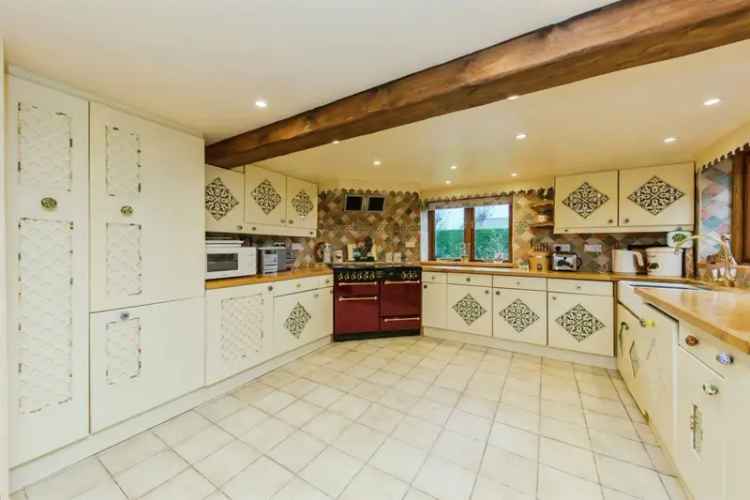 3 Bedroom Barn Conversion Near Equestrian Centre