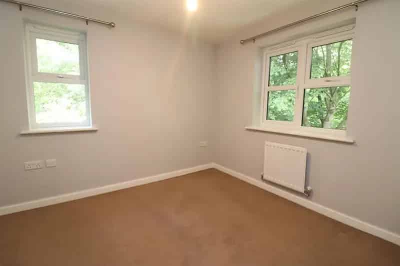 2 Bedroom Mews House Modern Gas Central Heating Double Glazing