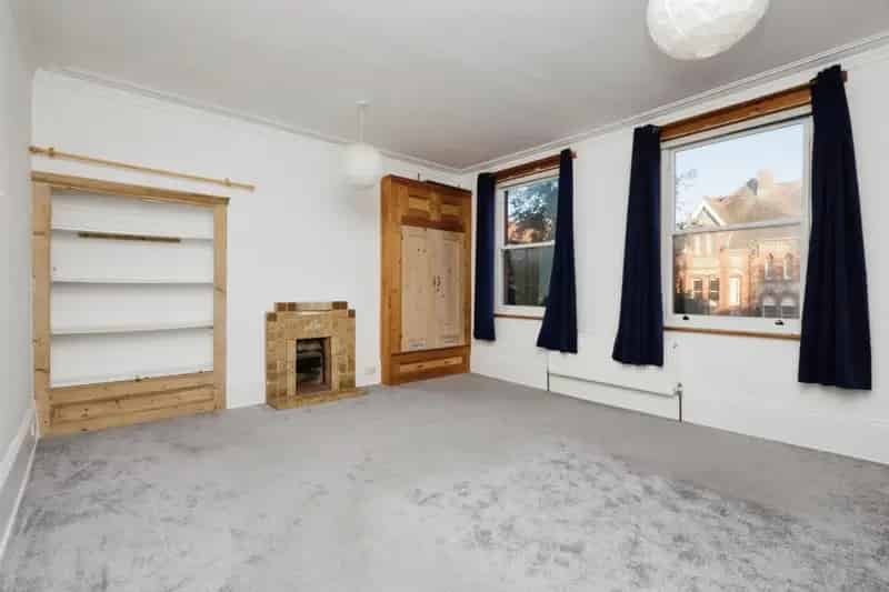 Two Bedroom Apartment Lower Meads Town Centre Close