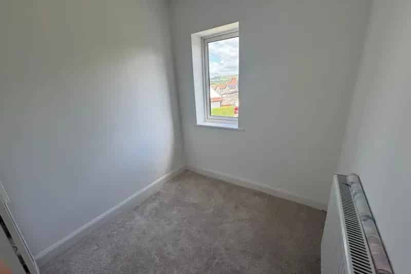 3 Bedroom Semi-Detached House with Off-Street Parking and Zero Deposit Guarantee