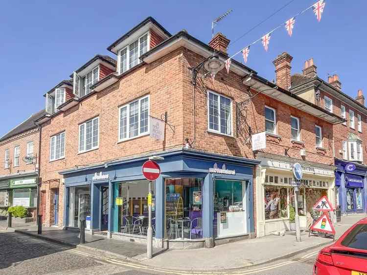 Retail Space For Rent in Farnham