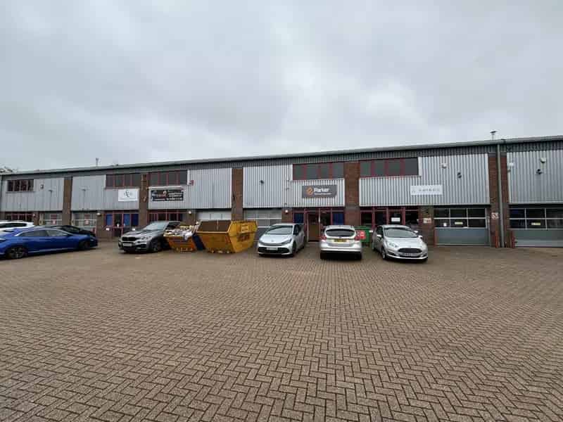 Modern Business Unit For Sale or Lease