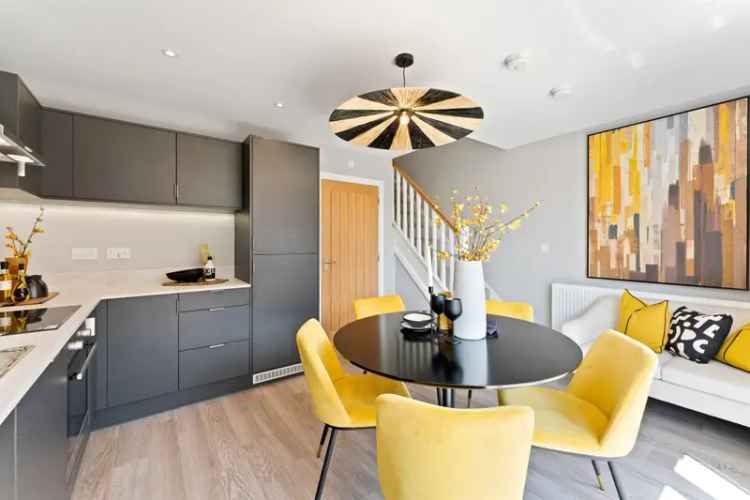 3 Bed Family Home in Frome Keyford on The Green