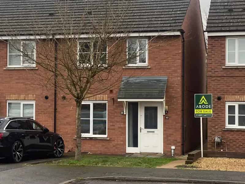 3 Bedroom House To Let Modern Semi-Detached Property