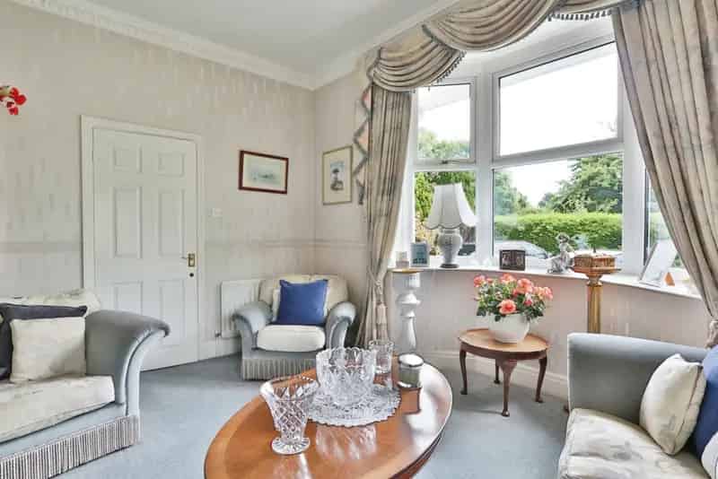 Impressive Four Bedroom Victorian Villa with Private Gardens and Tennis Court
