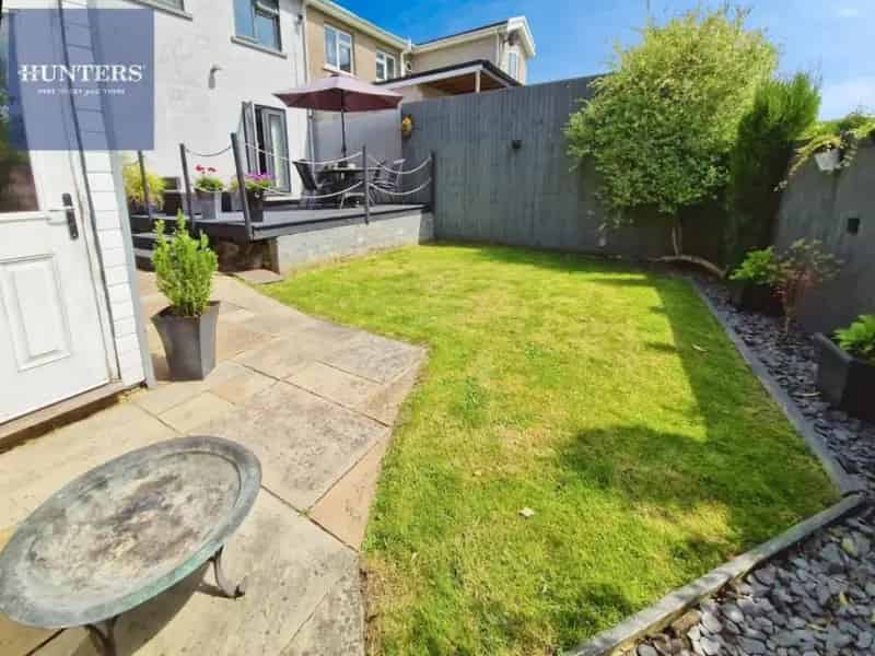 2 Bed House for Sale Near Schools and Transport