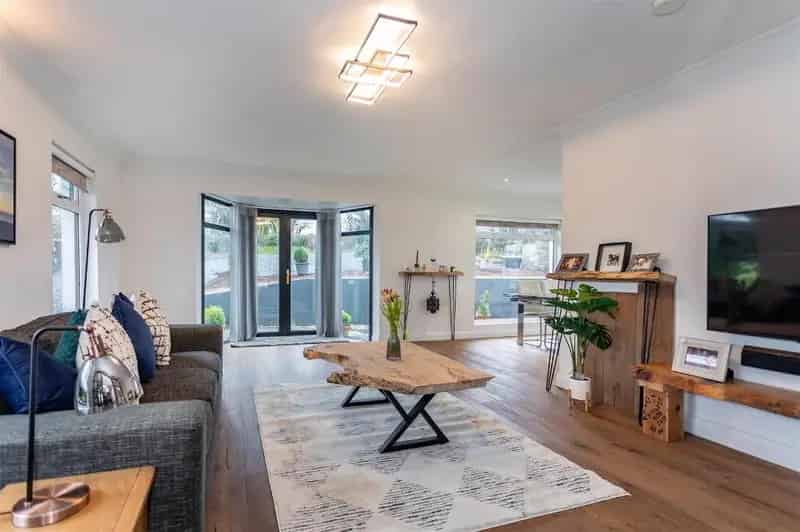 Detached Bungalow Stunning Views 3 Beds Ensuite Garage