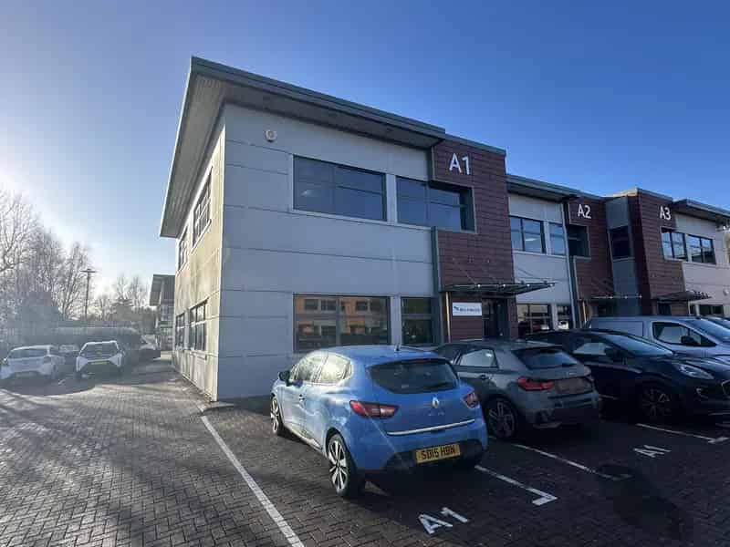 Modern Office Building for Sale or Lease