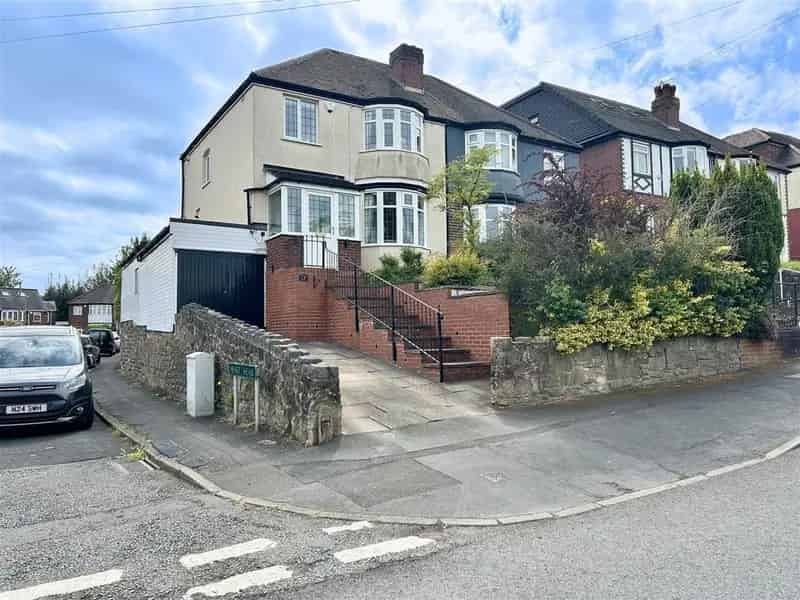 3 Bedroom Semi-Detached House for Sale