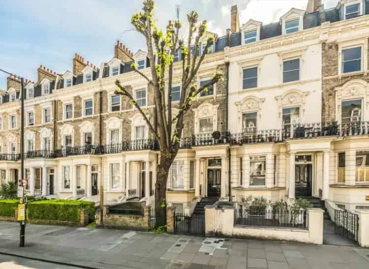 3 Bedroom Maisonette Near Warwick Avenue - Turnkey Condition