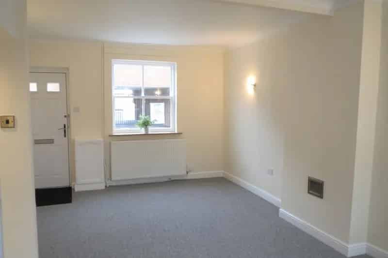 Victorian Cottage Unfurnished Zero Deposit Available