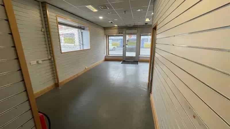 Semi Detached Commercial Property Town Centre 1576 sq ft