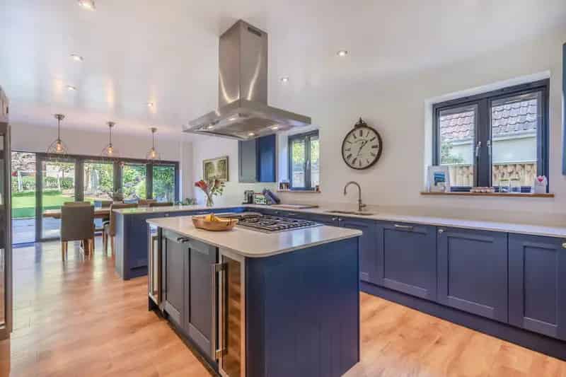 5 Bedroom Detached House for Sale Clevedon Road Tickenham