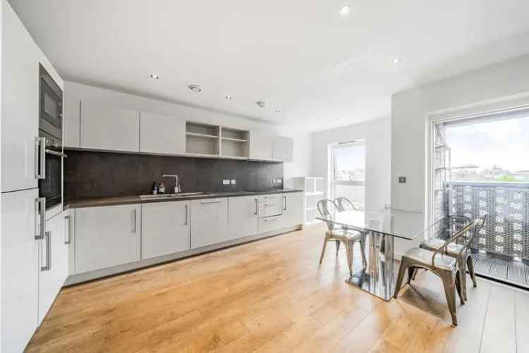 Two Double Bedroom Apartment Near Clapham North Tube Station