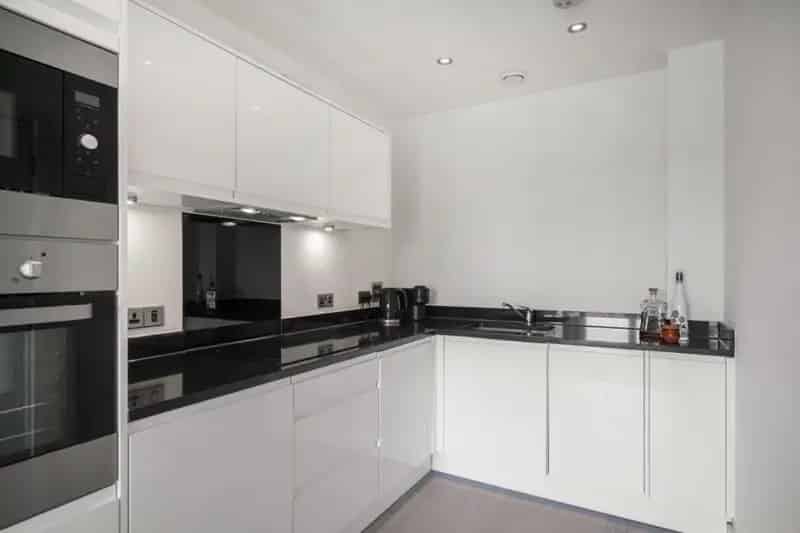 1 Bed Flat for Sale Near David Lloyd Gym