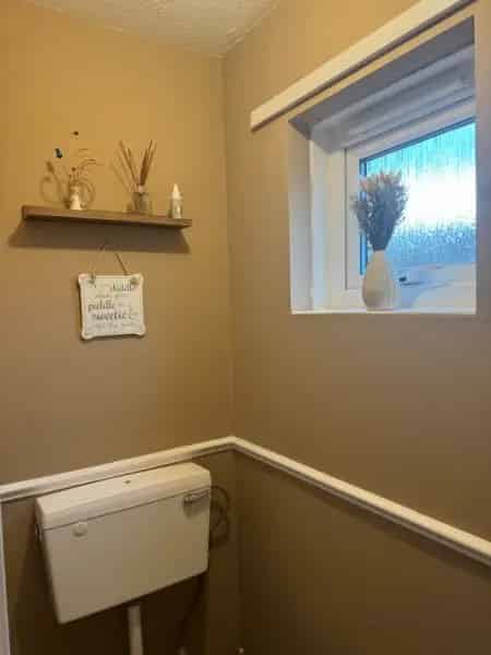 2 Bed House 2 Double Bedrooms 10ft Kitchen Garden