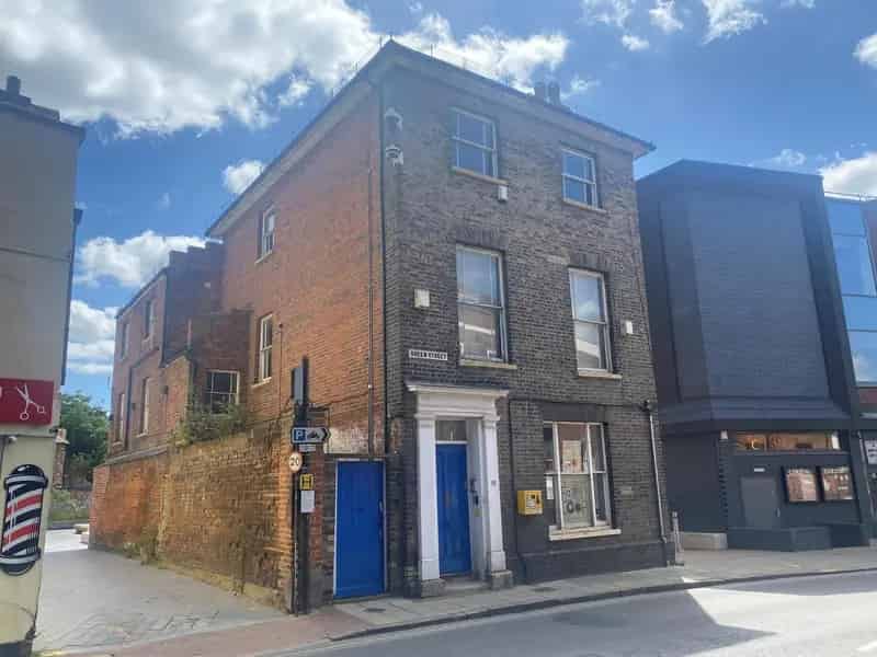 Three Story Building with Parking in Colchester City Centre
