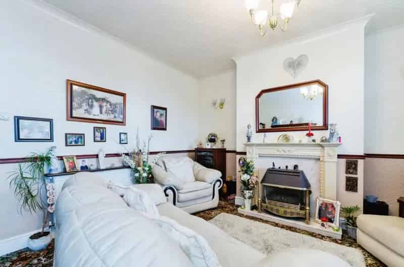 2 Bedroom House For Sale Near Manchester
