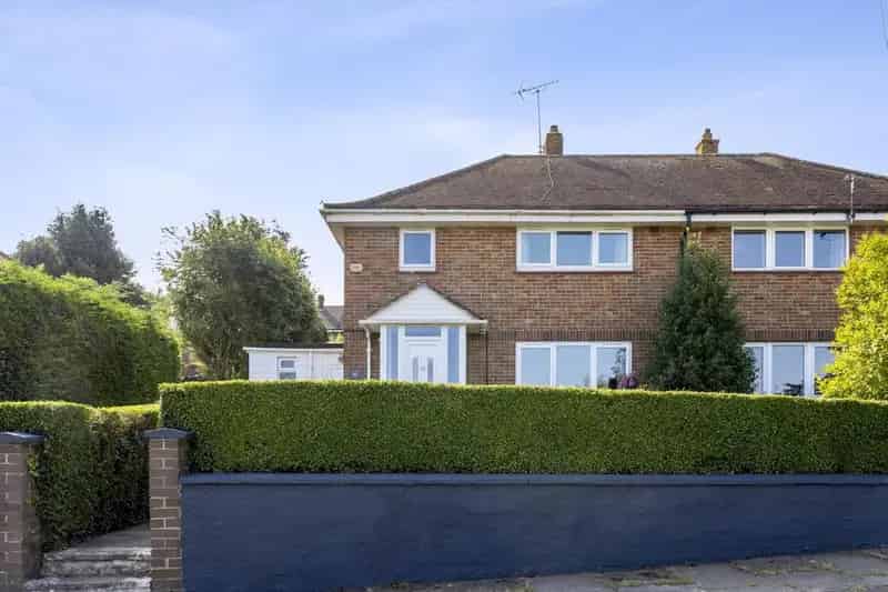 4 Bedroom Semi-Detached House For Sale