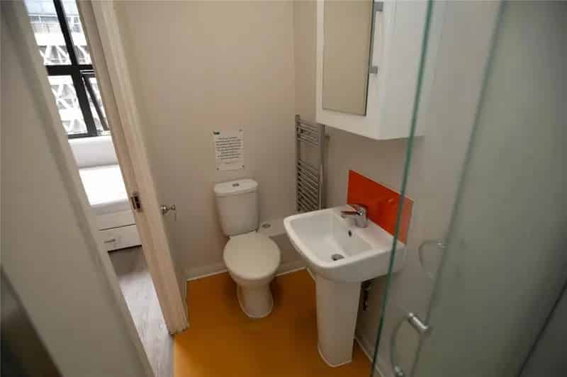 Studio Flat in Crown House Student Accommodation
