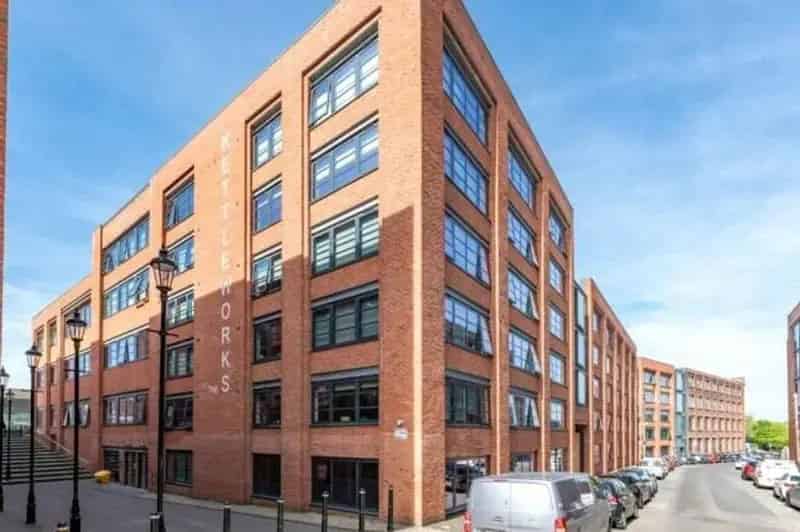 2 Bedroom Flat to Rent Near City Center