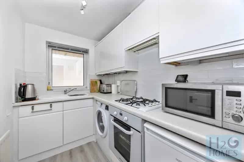 1 Bedroom Apartment for Sale