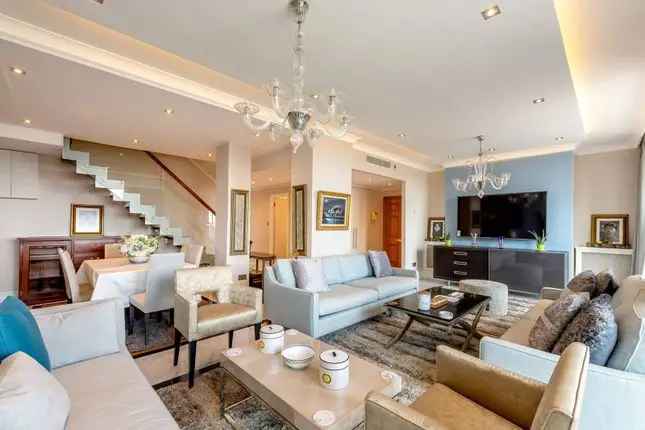 Luxury 3-Bedroom Penthouse Chelsea Harbour Short Let