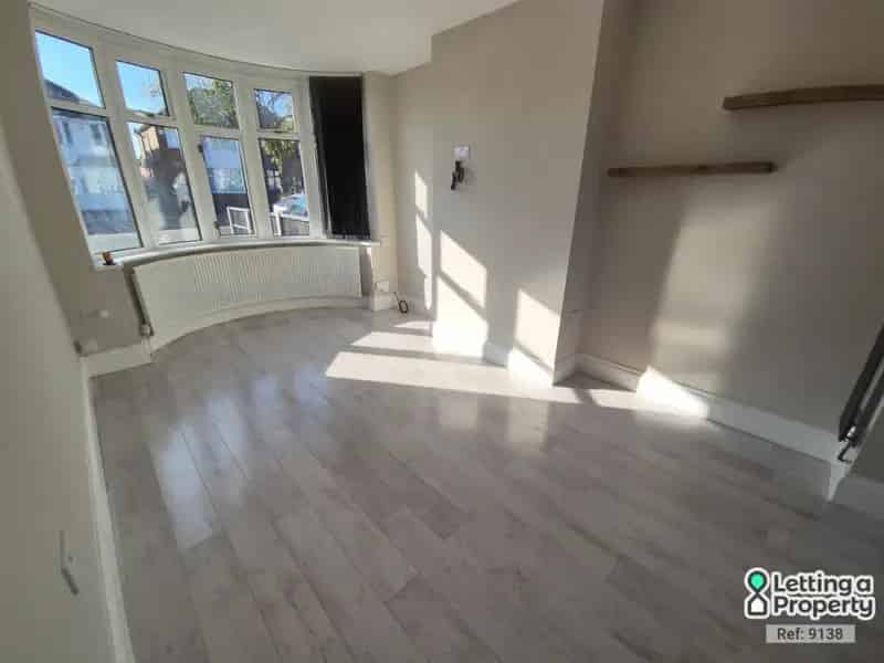 3 Bedroom Semi-Detached House for Rent in Rubery