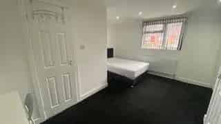 Double En-Suite Room near Coventry University - Bills Included
